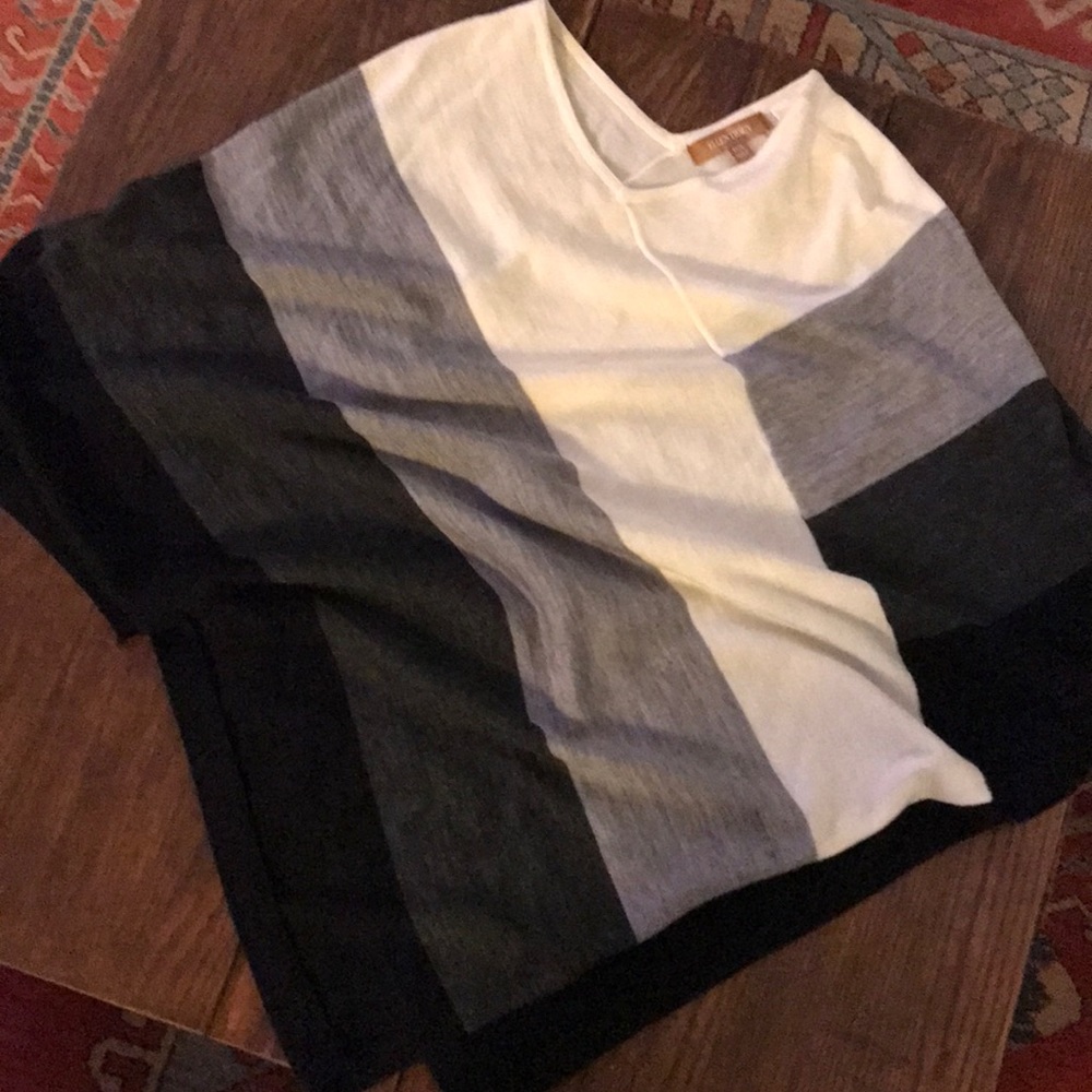 Ellen Tracy shawl